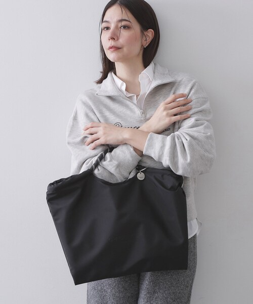 OPAQUE.CLIP（オペークドットクリップ）の「ロープハンドルドロストミドルトートバッグ【軽量／A4サイズ対応】（トートバッグ・レディース・オフホワイト/ブラック/ブラウン系その他・00）」の6枚目の写真