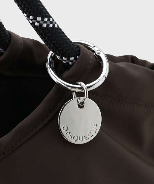 OPAQUE.CLIP（オペークドットクリップ）の「ロープハンドルドロストミドルトートバッグ【軽量／A4サイズ対応】（トートバッグ・レディース・オフホワイト/ブラック/ブラウン系その他・00）」の22枚目の写真