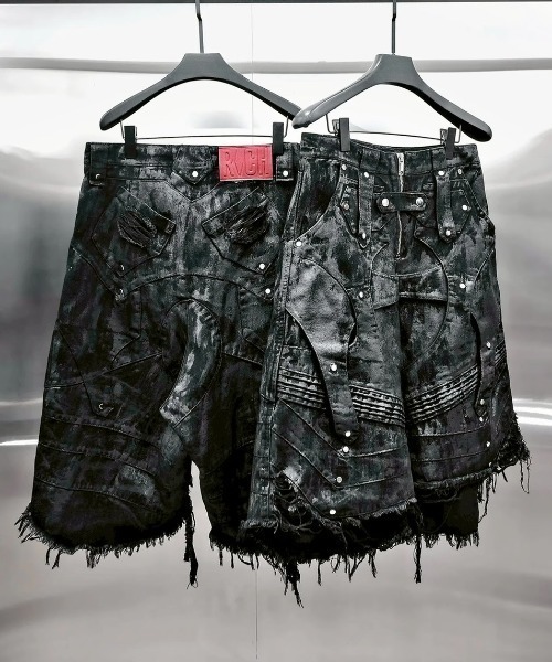 RICH（リッチ）の「【RICH】Knight Wide Waxed Short Pants / 【リッチ】デザインデニムダメージハーフパンツ（デニムパンツ・メンズ・ブルー/ブラック/チャコール・02/01）」の12枚目の写真