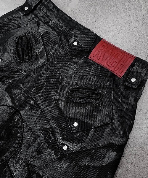 RICH（リッチ）の「【RICH】Knight Wide Waxed Short Pants / 【リッチ】デザインデニムダメージハーフパンツ（デニムパンツ・メンズ・ブルー/ブラック/チャコール・02/01）」の15枚目の写真