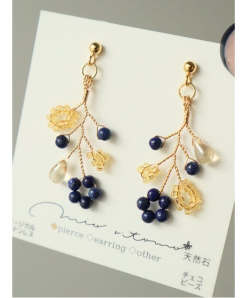 tone(トーン)の「【mio ritomo】花明かり ラピスラズリ ピアス(MA)(ピアス(両耳用)・レディース・ゴールド・FREE)」の4枚目の写真