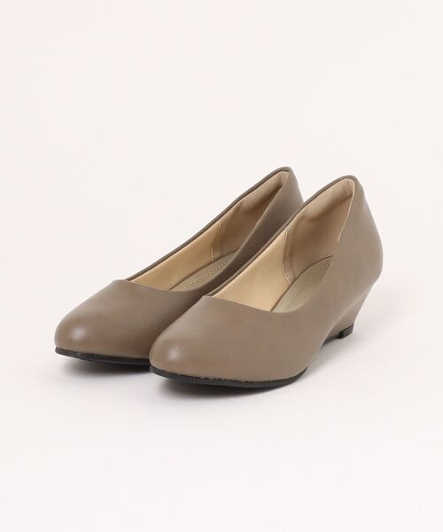 ALETTA（アレッタ）の「ALETTA-ｱﾚｯﾀ- 究極のプレーンパンプス -アーモンドトゥ4.5cmヒール-（パンプス・レディース・ダークブラック/ブラック系その他/トップグレー/杢グレー/ブラック/グレイッシュベージュ/ブラック系/モカ/ベージュ/ブルー系その他/ベージュ系その他・23.5cm/24.0cm/24.5cm/23.0cm/25.0cm/22.5cm/22.0cm）」の12枚目の写真