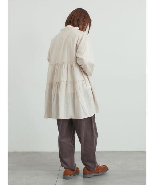 Samansa Mos2（サマンサ モスモス）の「柄アソートティアードフリルチュニック（シャツ/ブラウス・レディース・オフホワイト/ベージュ/ブラック/ピンク・F）」の11枚目の写真