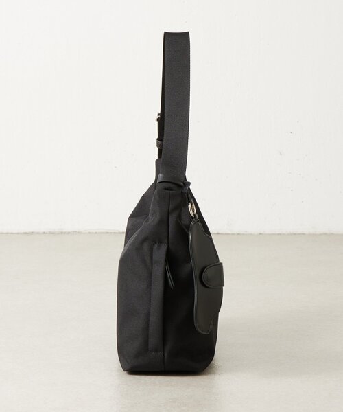 BEARDSLEY(ビアズリー)の「グラスケース付きショルダーバッグ(ショルダーバッグ・レディース・ブラック・FREE)」の16枚目の写真