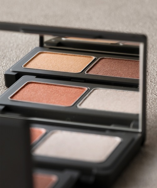 OSAJI（オサジ）の「オサジ ニュアンス アイシャドウ デュオ / 2026SPRING【数量限定】（アイシャドウ・レディース・EX04 Shisennosaki〈視線の先〉/EX03 Kakushitobira〈隠し扉〉・FREE）」の9枚目の写真