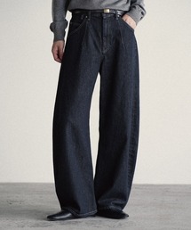 ARC CURVED DRAPE DENIM