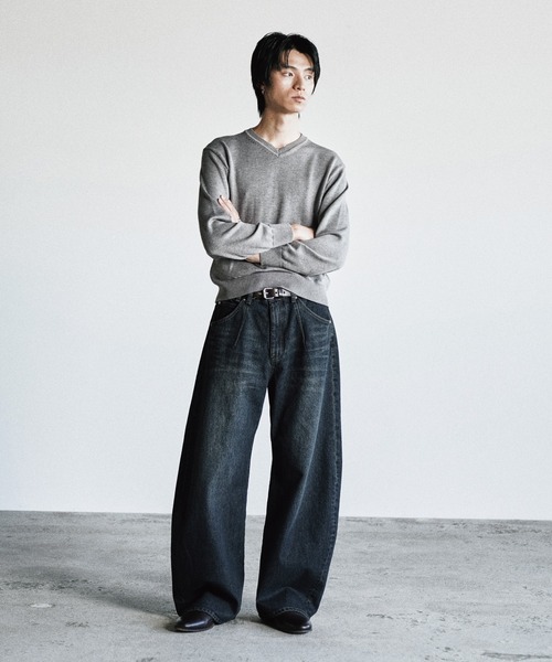 WYM LIDNM(ウィム バイ リドム)の「ARC CURVED DRAPE DENIM(デニムパンツ・メンズ・インディゴブルー/ライトインディゴブルー/ダークグレー・XS/S/M/L)」の5枚目の写真