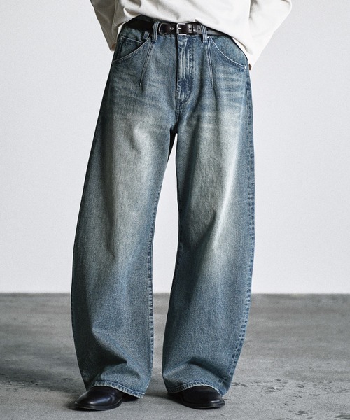 WYM LIDNM(ウィム バイ リドム)の「ARC CURVED DRAPE DENIM(デニムパンツ・メンズ・インディゴブルー/ライトインディゴブルー/ダークグレー・XS/S/M/L)」の19枚目の写真