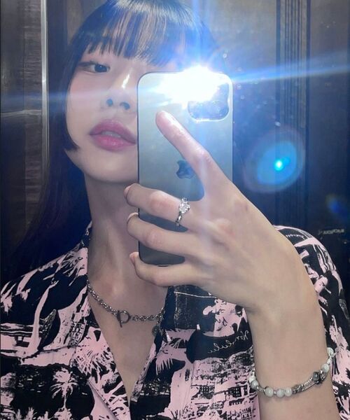 RANDOMOFF（ランダムオフ）の「Disco Aurora Ring（リング・レディース・その他・ONE SIZE）」の7枚目の写真