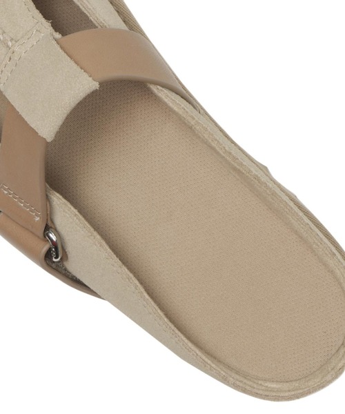 UGG(アグ)の「W GOLDENSTAR HI CLOG 1167550-SAN(サンダル・レディース・ベージュ・8/7/6/5)」の8枚目の写真