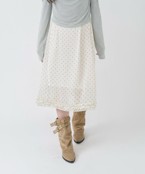 mellowneon(メロウネオン)の「チェック&ドットシアーフリルスカート(スカート・レディース・アイボリー/ブラック/ブラック系その他/ブラウン・FREE)」の2枚目の写真