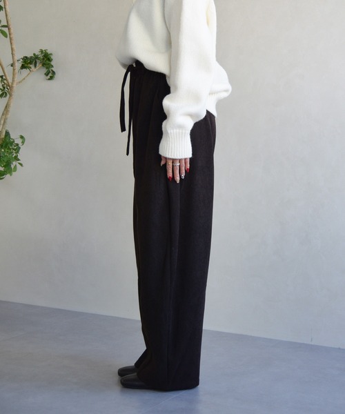 MISCH MASCH(ミッシュマッシュ)の「WEB限定 ウエストリボン付き タックワイドパンツ(その他パンツ・レディース・ダークブラウン・フリ-)」の5枚目の写真