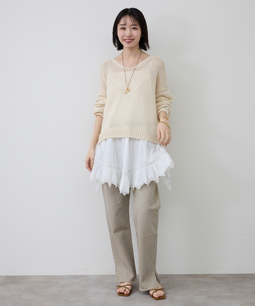 SLOBE IENA(スローブイエナ)の「ギマヤーンVネックプルオーバー(ニット/セーター・レディース・アイボリー/ベージュ/ラベンダー・FREE)」の5枚目の写真