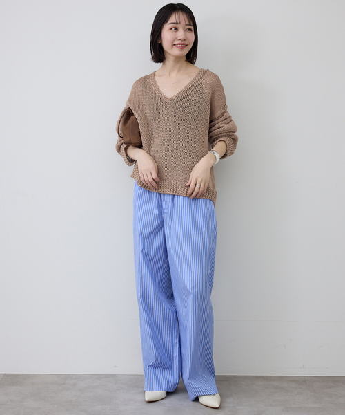 SLOBE IENA(スローブイエナ)の「ギマヤーンVネックプルオーバー(ニット/セーター・レディース・アイボリー/ベージュ/ラベンダー・FREE)」の13枚目の写真