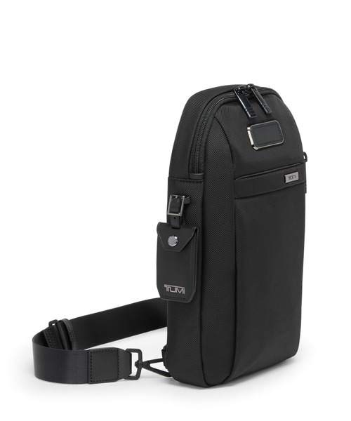 TUMI(トゥミ)の「TUMI ALPHA(アルファ) スリング(ボディバッグ/ウエストポーチ・メンズ・ブラック/ネイビー・FREE)」の4枚目の写真