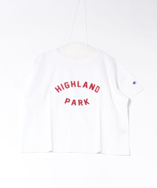 Champion(チャンピオン)の「Champion(チャンピオン)フロッキーロゴプリント ワイドシルエットTシャツ/レディース(Tシャツ/カットソー・レディース・オレンジ/オートミール/ホワイト/ライトブルー/ネイビー・L/M)」の6枚目の写真