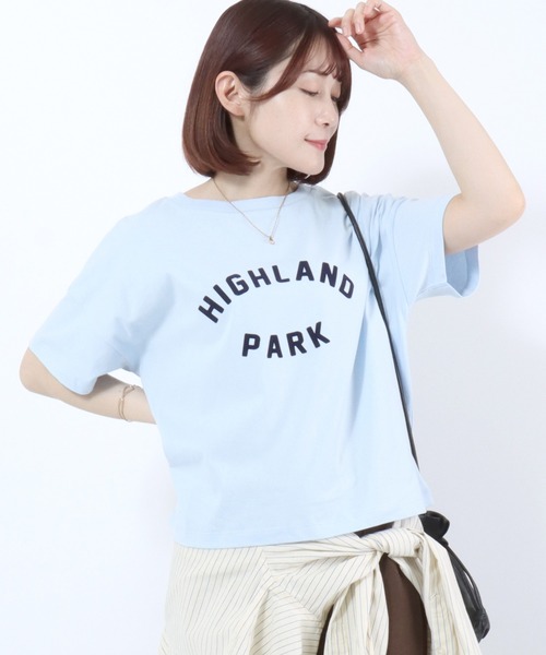 Champion(チャンピオン)の「Champion(チャンピオン)フロッキーロゴプリント ワイドシルエットTシャツ/レディース(Tシャツ/カットソー・レディース・オレンジ/オートミール/ホワイト/ライトブルー/ネイビー・L/M)」の14枚目の写真