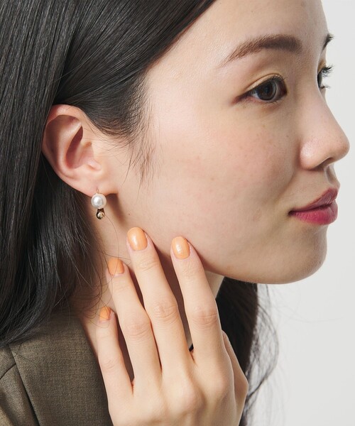 BEAUTY&YOUTH UNITED ARROWS（ビューティーアンドユースユナイテッドアローズ）の「パールモチーフバック フック ピアス（ピアス（両耳用）・レディース・ゴールド・FREE）」の4枚目の写真