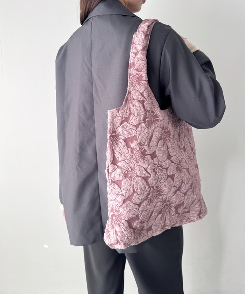LOVALOT(ラバロット)の「【A4 A5】大花柄 フクレ カラー トートバッグ(トートバッグ・レディース・ブラック/ブルー/ベージュ/ピンク・F)」の8枚目の写真