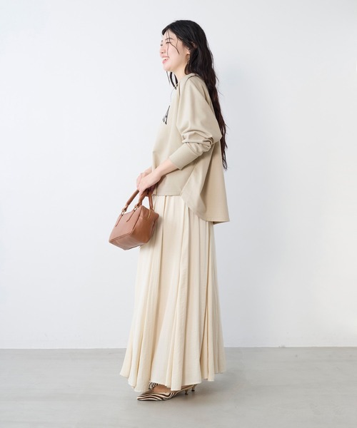 MICA&DEAL（マイカ＆ディール）の「"SANTAROSA"ラグランスリーブロゴスウェット（スウェット・レディース・ダークネイビー/ベージュ/イエロー・FREE）」の9枚目の写真