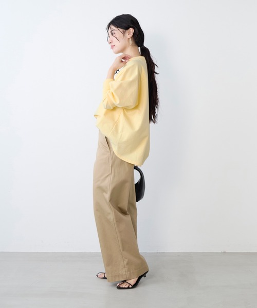 MICA&DEAL（マイカ＆ディール）の「"SANTAROSA"ラグランスリーブロゴスウェット（スウェット・レディース・ダークネイビー/ベージュ/イエロー・FREE）」の15枚目の写真