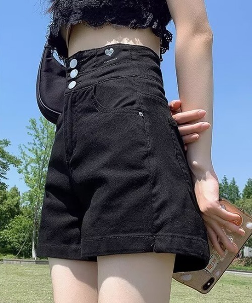 Mejoul(メジュール)の「【2026春夏新作】バッククロスデザイン ボタンハイウエストデニムショートパンツ(デニムパンツ・レディース・ホワイト/ブラック/ブルー・L/M)」の7枚目の写真