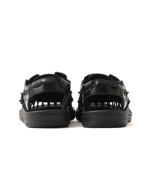 KEEN(キーン)の「KEEN UNEEK LEATHER / キーン ユニーク レザー(サンダル・メンズ・ブラック・24.5cm/24.0cm/23.5cm/23.0cm/29.0cm/28.5cm/28.0cm/27.5cm/27.0cm/26.5cm/26.0cm/25.5cm/25.0cm)」の6枚目の写真