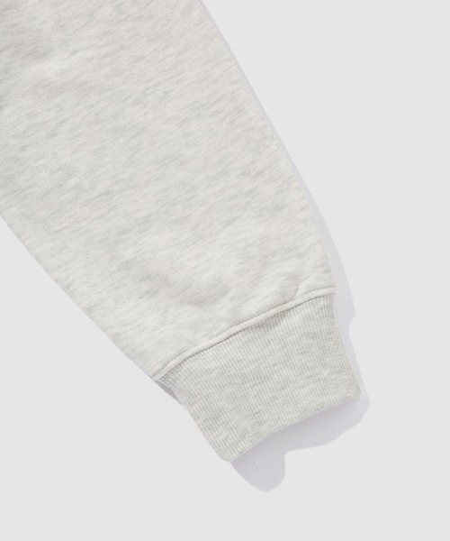 Dickies(ディッキーズ)の「【GENUINE Dickies/ ジェニュインデッキーズ】裏毛 バックロゴ刺繍 ショート丈 ボックスシルエット 2WAYフルジップパーカー 耐久性・速乾性(パーカー・メンズ・スミクロ/オートミール・XL/M/L)」の6枚目の写真