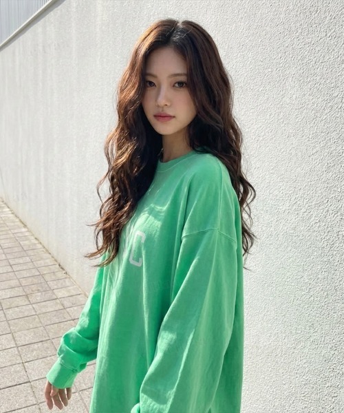 Dalfwin(ダールフィン)の「韓国ファッション MAVERICKプリント長袖Tシャツ(Tシャツ/カットソー・レディース・グリーン/ライトグレー/イエロー/チャコールグレー・FREE)」の15枚目の写真
