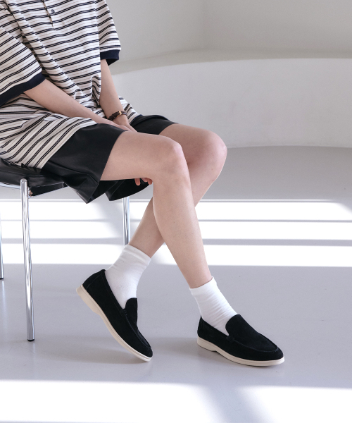 MOGAUS(モグアス)の「ローレラシンプル天然牛革ローファー(シャモアラダーインソール)3color(Men&Women Size)(ローファー・レディース・サンドベージュ/ライトベージュ/ブラック・25.5cm/23.5cm/23cm/27cm/26.5cm/26cm/25cm/24.5cm/24cm/27.5cm)」の6枚目の写真