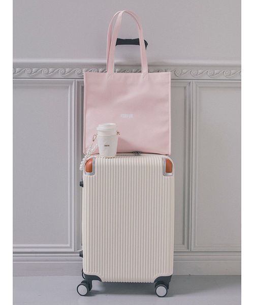 FURFUR（ファーファー）の「【USAGI ONLINE/ZOZOTOWN限定】ファスナー付きキャリーオントートバッグ（トートバッグ・レディース・グリーン/レッド/ブラウン/ピンク/イエロー/ラベンダー/ネイビー/アイボリー/ブラック/ライトブルー・F）」の15枚目の写真