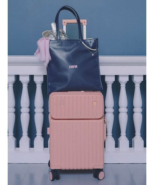 FURFUR（ファーファー）の「【USAGI ONLINE/ZOZOTOWN限定】ファスナー付きキャリーオントートバッグ（トートバッグ・レディース・グリーン/レッド/ブラウン/ピンク/イエロー/ラベンダー/ネイビー/アイボリー/ブラック/ライトブルー・F）」の16枚目の写真