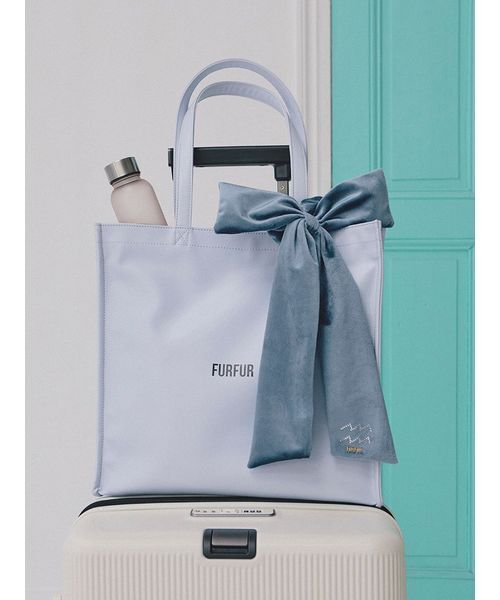 FURFUR（ファーファー）の「【USAGI ONLINE/ZOZOTOWN限定】ファスナー付きキャリーオントートバッグ（トートバッグ・レディース・グリーン/レッド/ブラウン/ピンク/イエロー/ラベンダー/ネイビー/アイボリー/ブラック/ライトブルー・F）」の21枚目の写真