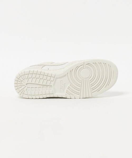 NIKE（ナイキ）の「＜NIKE＞ナイキ ダンク ロー レトロ SE スニーカー（スニーカー・メンズ・オフホワイト・26cm/29cm/27.5cm/28.5cm/27cm/28cm/26.5cm）」の7枚目の写真