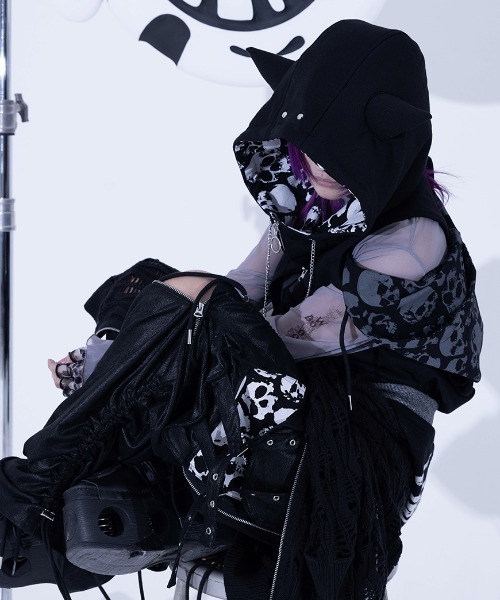 Gamchu(ガムチュ)の「『Gamchu/ガムチュ』Mekuroa(メクロア)2WAYコーティングスカルワイドパンツ(その他パンツ・レディース・ブラック×ホワイト/ブラック・FREE)」の21枚目の写真