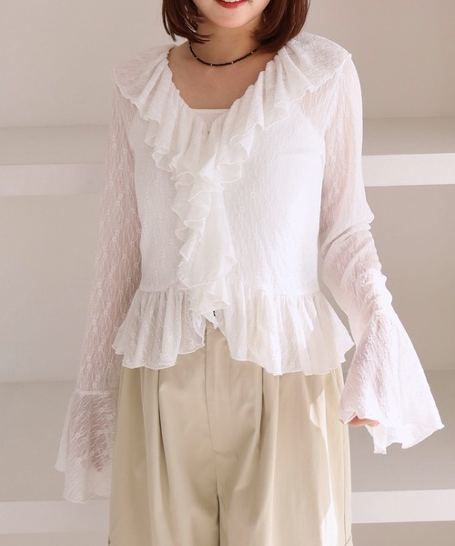 archives(アルシーヴ)の「カットレースラッフルフリルTOPS(シャツ/ブラウス・レディース・オフホワイト/ブルー/ブラック・MEDIUM)」の1枚目の写真