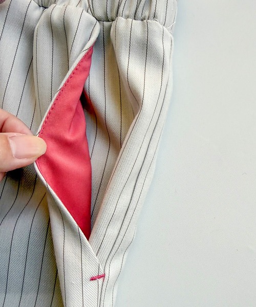 Q（キュー）の「ストライプウエストギャザーワイドパンツ（その他パンツ・レディース・アイボリー・MEDIUM）」の2枚目の写真