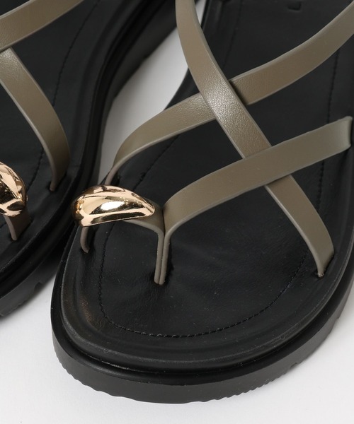 LEPSIM（レプシィム）の「メタルストラップサンダル　638841（サンダル・レディース・ブラック/モカ/ダークブラウン・LARGE/MEDIUM）」の4枚目の写真