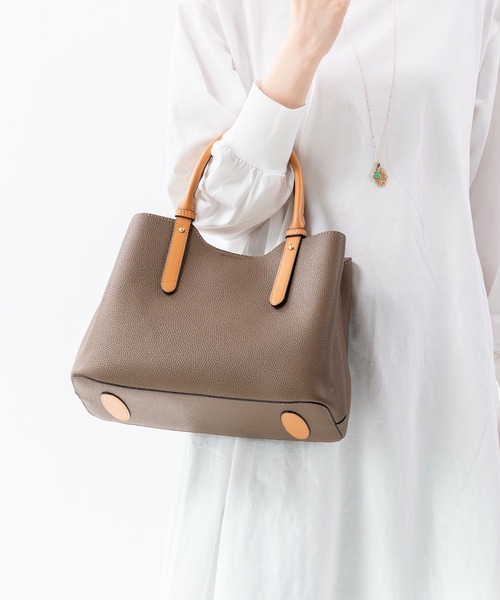 MURA(ムラ)の「Ternea(テルネア) PU(合成皮革) 2Way バイカラー トートバッグ(トートバッグ・レディース・ブラック系その他/グレー/ブラック/ブラウン/ホワイト/ベージュ・FREE)」の5枚目の写真