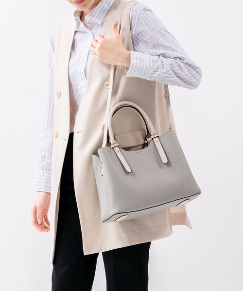 MURA(ムラ)の「Ternea(テルネア) PU(合成皮革) 2Way バイカラー トートバッグ(トートバッグ・レディース・ブラック系その他/グレー/ブラック/ブラウン/ホワイト/ベージュ・FREE)」の21枚目の写真