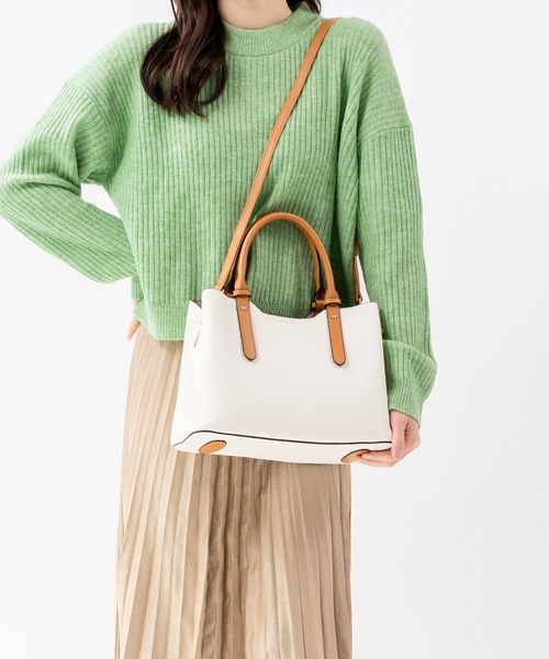 MURA(ムラ)の「Ternea(テルネア) PU(合成皮革) 2Way バイカラー トートバッグ(トートバッグ・レディース・ブラック系その他/グレー/ブラック/ブラウン/ホワイト/ベージュ・FREE)」の8枚目の写真