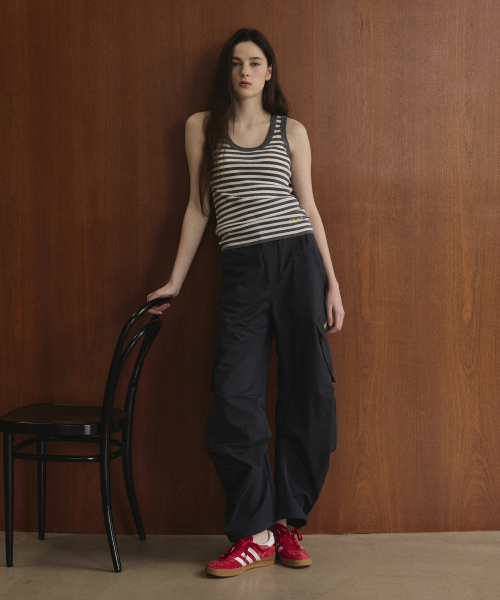 STUDIO&PARC(スタジオアンドパルク)の「Cargo Dart Pants_Charcoal(スウェットパンツ・レディース・チャコール・FREE)」の2枚目の写真