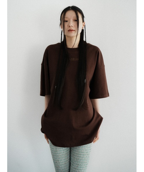 Katrin TOKYO(カトリーントーキョー)の「glint logo tee(Tシャツ/カットソー・レディース・ブラウン/ホワイト/パープル・unisex XL/XS)」の3枚目の写真