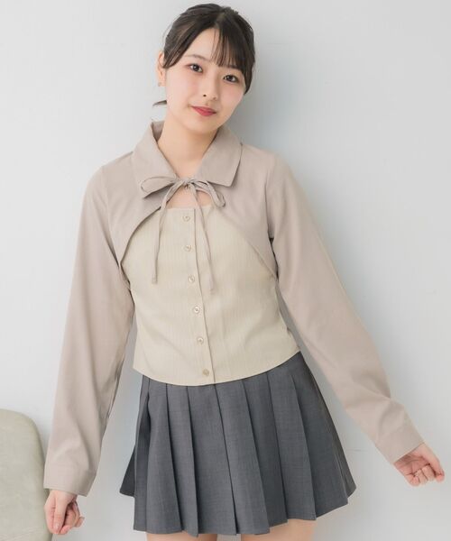 ems excite（エムズエキサイト）の「レイヤード風前リボンBL（シャツ/ブラウス・レディース・ベージュ/チャコールグレー/ブラック・FREE）」の4枚目の写真