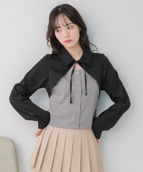 ems excite（エムズエキサイト）の「レイヤード風前リボンBL（シャツ/ブラウス・レディース・ベージュ/チャコールグレー/ブラック・FREE）」の16枚目の写真