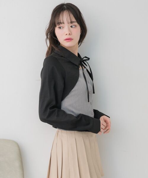 ems excite（エムズエキサイト）の「レイヤード風前リボンBL（シャツ/ブラウス・レディース・ベージュ/チャコールグレー/ブラック・FREE）」の17枚目の写真
