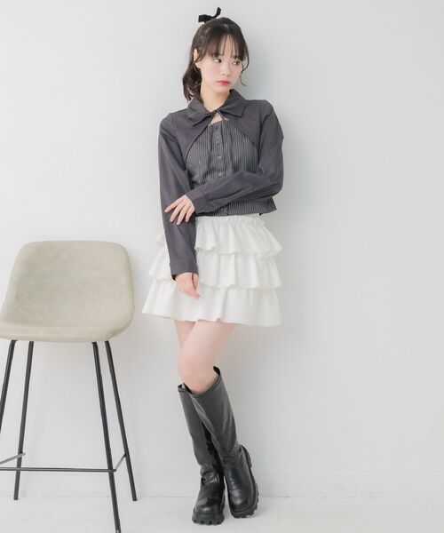 ems excite（エムズエキサイト）の「レイヤード風前リボンBL（シャツ/ブラウス・レディース・ベージュ/チャコールグレー/ブラック・FREE）」の20枚目の写真