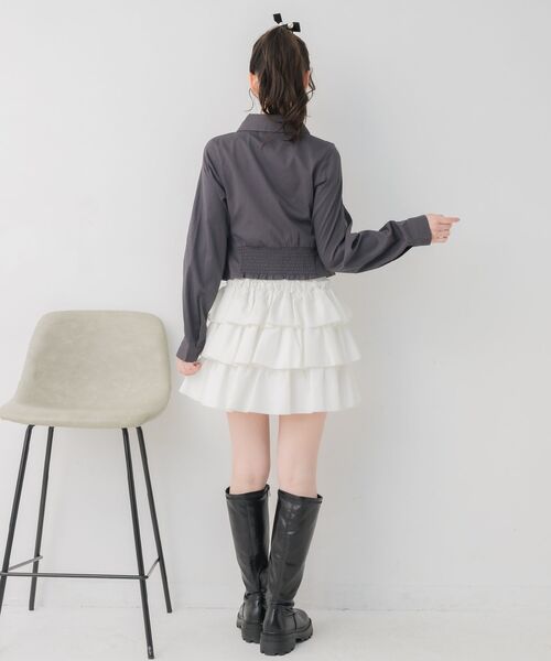 ems excite（エムズエキサイト）の「レイヤード風前リボンBL（シャツ/ブラウス・レディース・ベージュ/チャコールグレー/ブラック・FREE）」の22枚目の写真