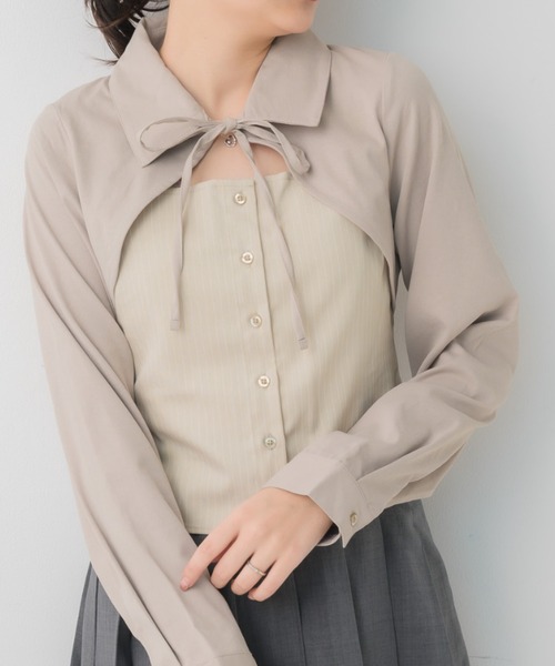 ems excite（エムズエキサイト）の「レイヤード風前リボンBL（シャツ/ブラウス・レディース・ベージュ/チャコールグレー/ブラック・FREE）」の3枚目の写真