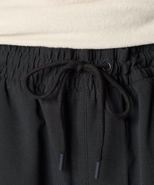 UNDER ARMOUR(アンダーアーマー)の「UAアンストッパブル エアベント パンツ(ライフスタイル/メンズ)(その他パンツ・メンズ・ブラック・L/M/XL/S/2XL)」の6枚目の写真